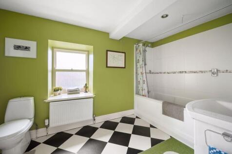 Annexe bathroom