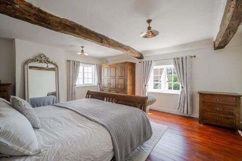 Principal bedroom