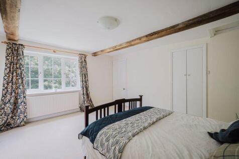 Guest bedroom
