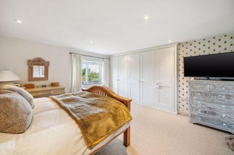 Principal bedroom