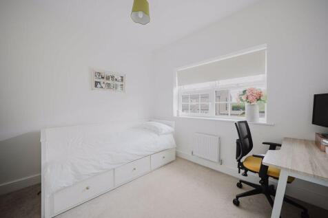 Further bedroom