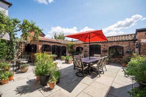 Courtyard Garden