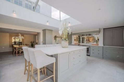 Open plan living kitchen