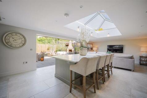 Open plan living kitchen