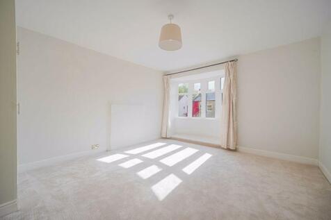 Principal bedroom