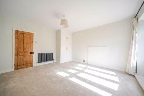 Principal bedroom