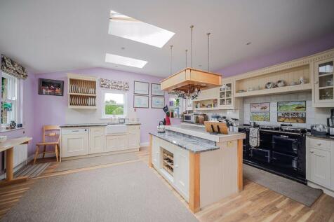 Open plan dining kitchen