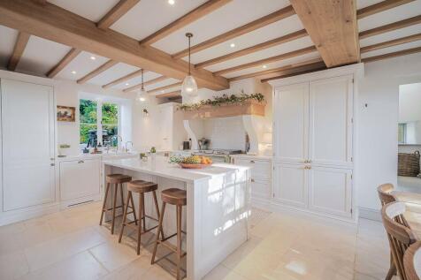 Open plan dining kitchen