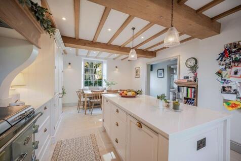 Open plan dining kitchen