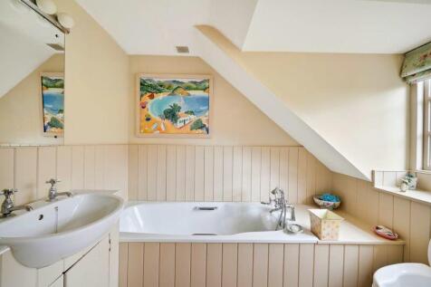 En Suite Bathroom