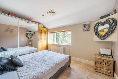 Bedroom One (2)