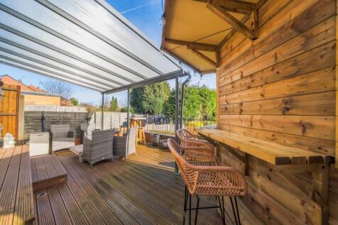 Rear Decking (2)