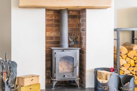 Lounge (Log Burner)