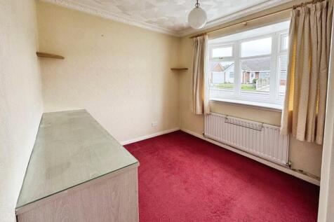 Bedroom (Front)