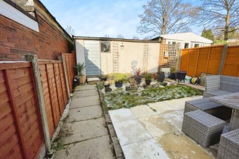 Double Garage to rear