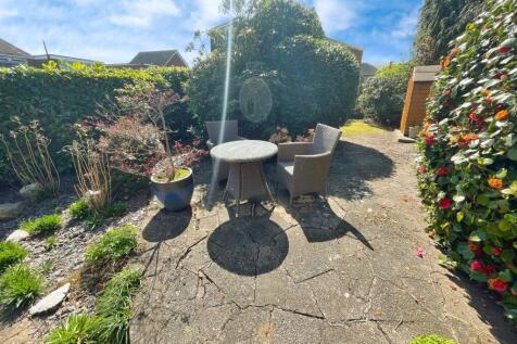 Garden to rear