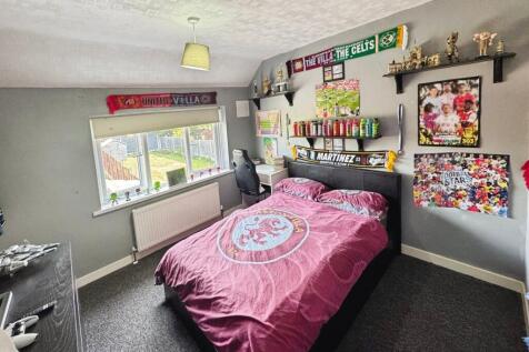 Rear Bedroom