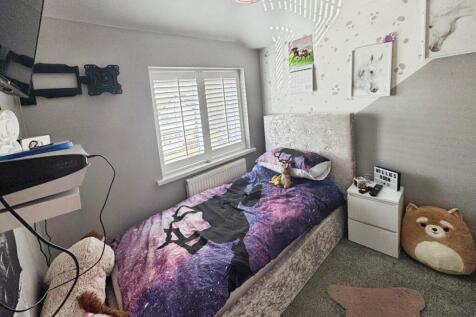 Front Bedroom