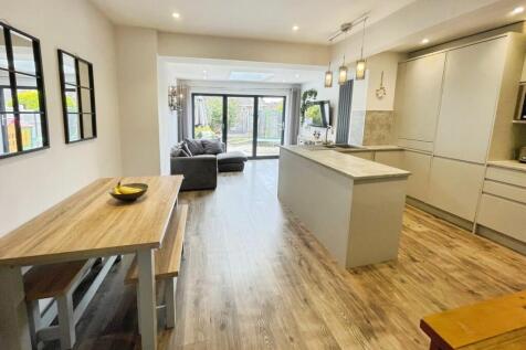 Kitchen/Dining/Family Room