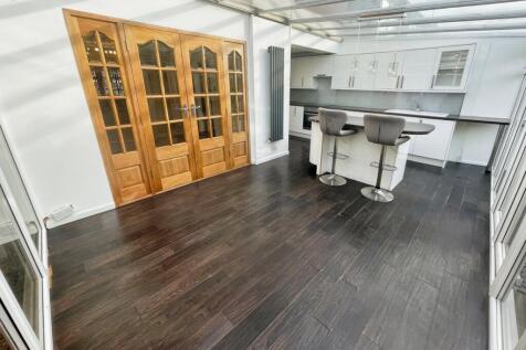 Open Plan Kitchen/Dining Room