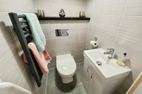 Downstairs Guest W.C.