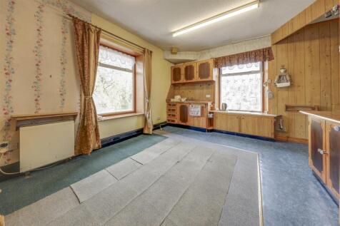 Kitchenette / Potential Bed 5