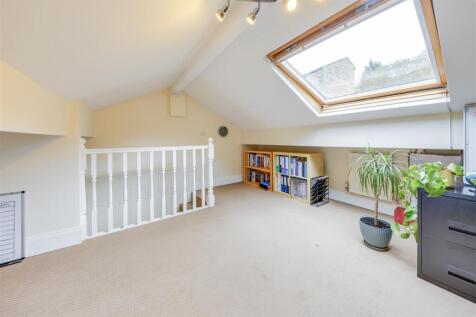 Attic Bedroom 3 Alt