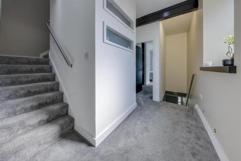 1st Floor Landing