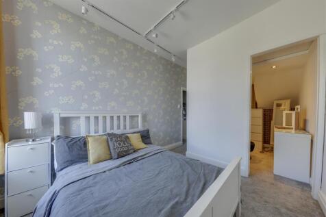Bed 2 Alt