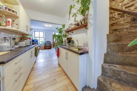 Kitchen Alt