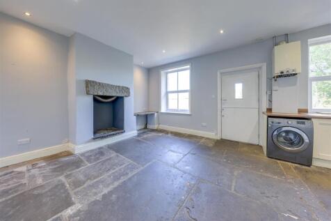 Kitchen / Dining