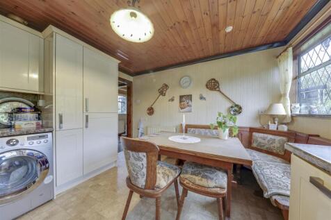 Kitchen / Dining Alt