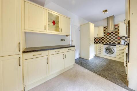 Kitchen / Dining