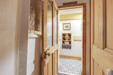Rear Vestibule