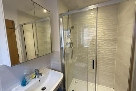 En-Suite 1 New