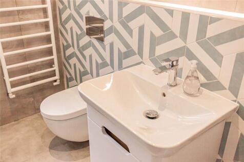 Main Shower Room