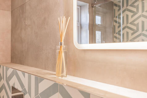 Main Shower Room