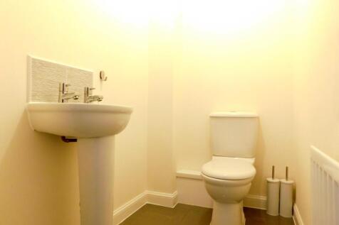 Cloakroom/wc