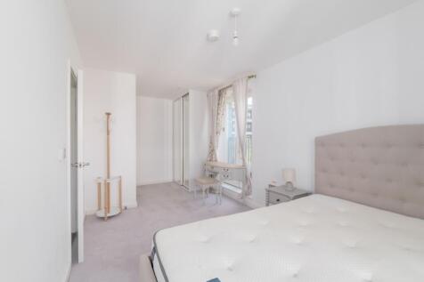 Bedroom One (2)