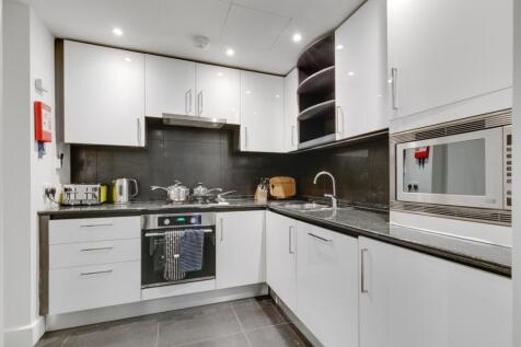 Kitchen (2)