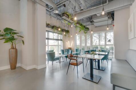 Residents Dining (2)