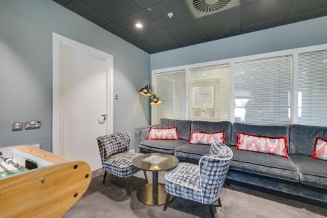 Residents Lounge (4)