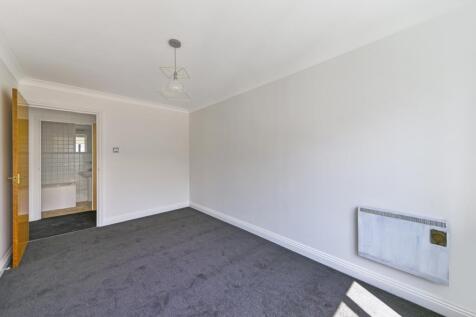 Bedroom (2)