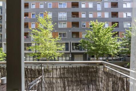 Balcony (2)