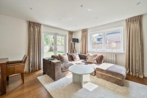 Living Room (3)