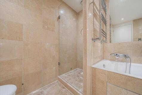 En Suite (2)