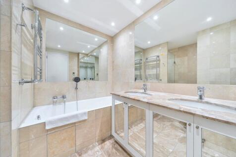 En Suite (2)