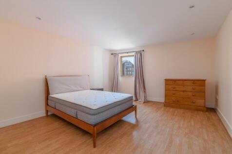 Bedroom One (2)