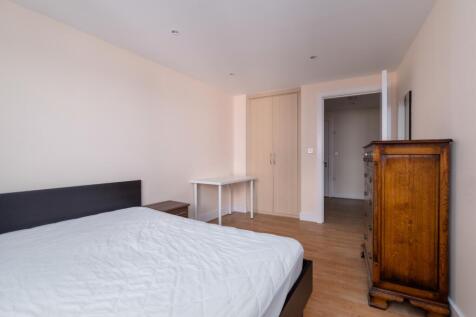 Bedroom Two (2)