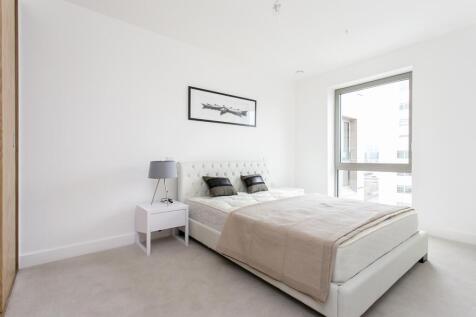 Main Bedroom (2)